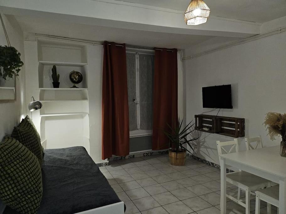 1-centre-ville 25m2 Box A Bagages Gratuits