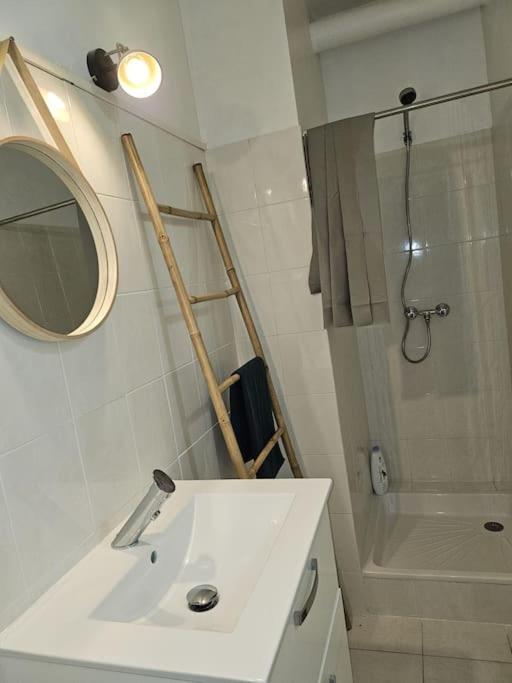1-centre-ville 25m2 Box A Bagages Gratuits Apartment *