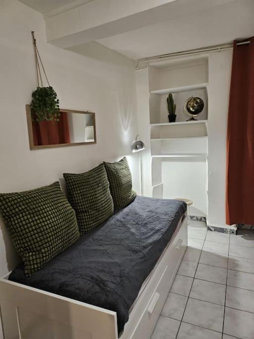 1-centre-ville 25m2 Box A Bagages Gratuits Carcassonne